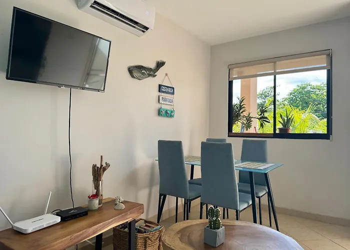 High Tide 2 Bed1 Bath Terrace * Coco